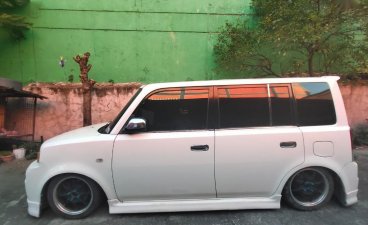 Selling Pearl White Toyota Bb 2004 in Muntinlupa