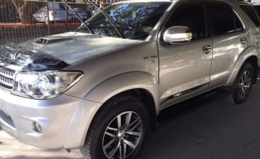 Selling Silver Toyota Fortuner 2010 in Imus