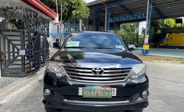 Selling Black Toyota Fortuner 2012 in Imus