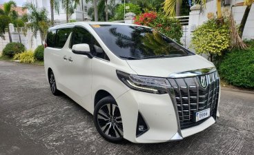 Selling Pearl White Toyota Alphard 2019 in Malabon