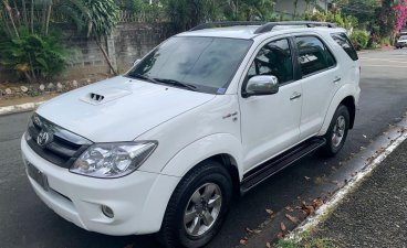 Sell White 2008 Toyota Fortuner in Manila