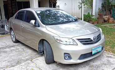 Selling Silver Toyota Corolla altis 2011 in Pasig