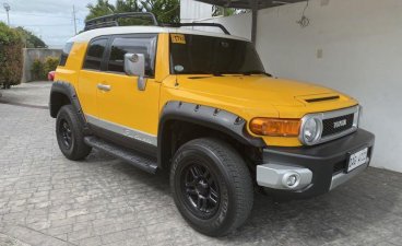 Selling Yellow Toyota FJ Cruiser 2018 in Pasig