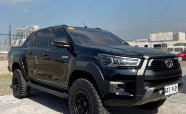 Selling Black 2021 Toyota Hilux in Manila