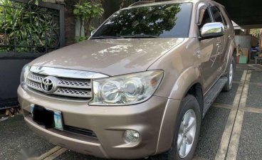 Sell Grey 2010 Toyota Fortuner in Quezon City