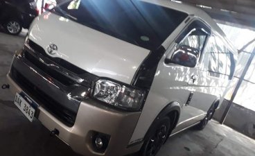Selling Pearl White Toyota Grandia 2018 in Pasig