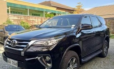 Selling Black Toyota Fortuner 2018 in Quezon City