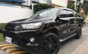 Black Toyota Hilux 2016 for sale in Angeles 