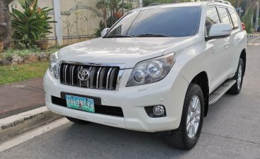 Selling Pearl White Toyota Land cruiser prado 2012 in Manila