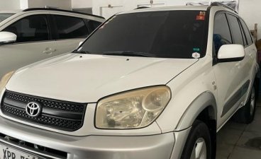 Pearl White Toyota RAV4 2004 for sale in Paranaque 