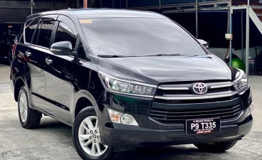 Selling Black Toyota Innova 2021 in Parañaque