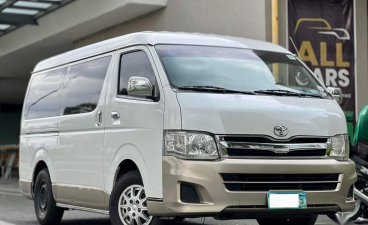 White Toyota Hiace Super Grandia 2012 for sale in Makati 