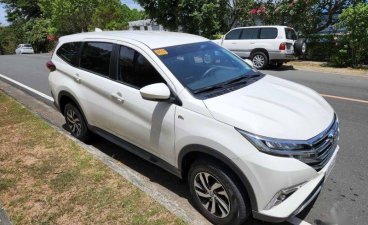 Selling White Toyota Rush 2020 in Mariveles