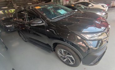 Selling Black Toyota Rush 2020 in Quezon 