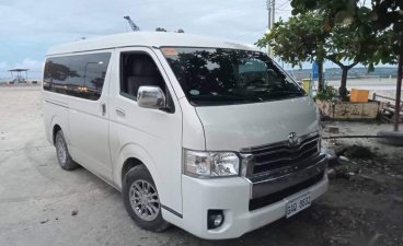 Selling Pearl White Toyota Hiace Super Grandia 2019 in Quezon City
