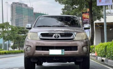 2011 Toyota Hilux in Makati, Metro Manila