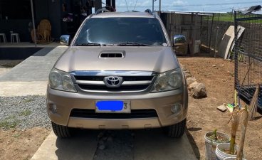 Purple Toyota Fortuner 2005 for sale in Automatic