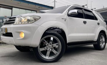 2010 Toyota Fortuner  2.8 V Diesel 4x4 AT in Quezon City, Metro Manila