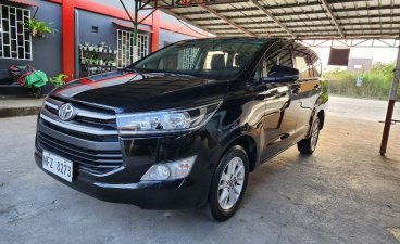 Selling White Toyota Innova 2020 in Manila