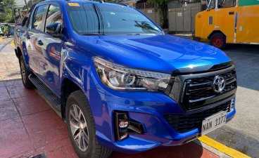 Selling White Toyota Hilux 2020 in Quezon City