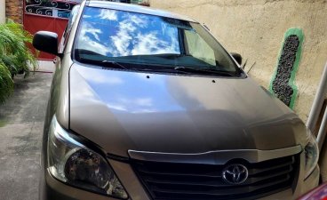 Sell White 2012 Toyota Innova in Quezon City