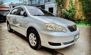 Selling White Toyota Corolla altis 2006 in Taguig
