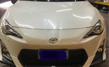 White Toyota 86 2013 for sale in Manila