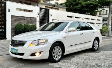 Pearl White Toyota Camry 2009 for sale in Pasig