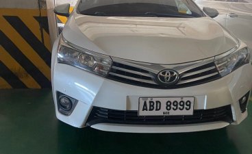 Sell Pearl White 2016 Toyota Corolla altis in Caloocan