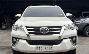 Selling White Toyota Fortuner 2019 in Quezon City