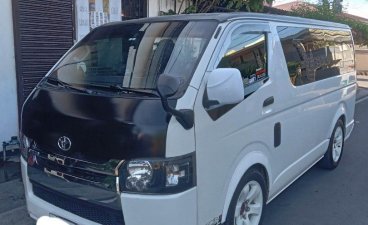 White Toyota Hiace 2016 for sale in Taguig