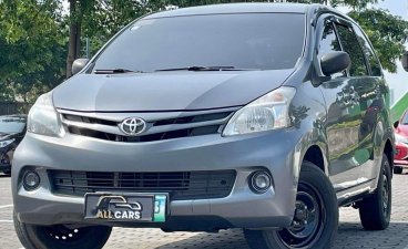 White Toyota Avanza 2014 for sale in Makati