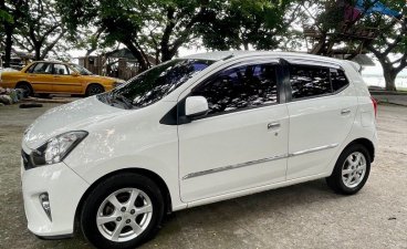 Sell White 2016 Toyota Wigo in Pililla