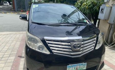 Green Toyota Alphard 2011 for sale in Automatic