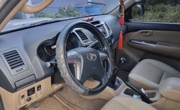 White Toyota Hilux 2014 for sale in Caloocan
