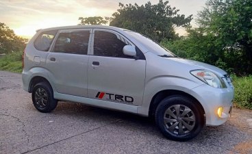 Sell White 2008 Toyota Avanza in Quezon City