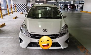 Selling White Toyota Wigo 2017 in Cebu City