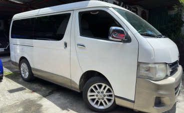 Selling White Toyota Hiace 2011 in Quezon City