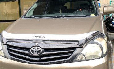 White Toyota Innova 2010 for sale in Pasay