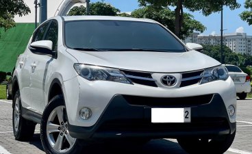 White Toyota Rav4 2015 for sale in Makati