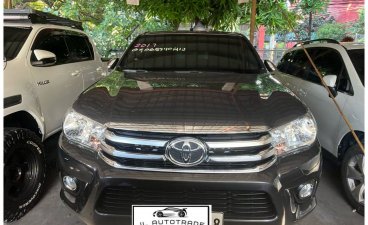 Green Toyota Hilux 2017 for sale in Automatic