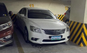 Sell Pearl White 2010 Toyota Camry in Quezon City