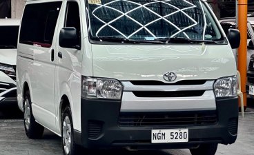 Selling White Toyota Hiace 2020 in Parañaque