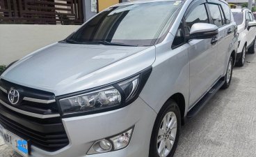 Selling White Toyota Innova 2018 in Manila