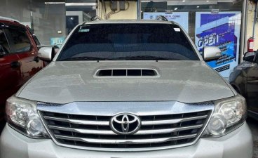 White Toyota Fortuner 2014 for sale in Caloocan