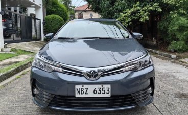Selling White Toyota Corolla altis 2017 in Parañaque