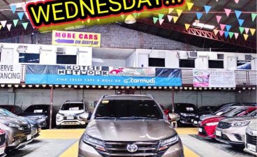 Selling White Toyota Rush 2019 in Quezon City