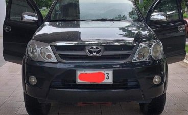 Selling White Toyota Fortuner 2008 in Las Piñas