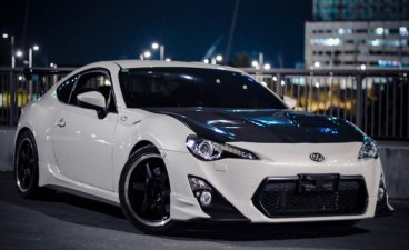 Sell White 2013 Toyota 86 in Antipolo