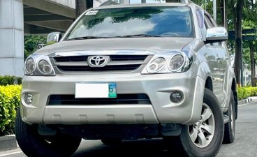 Sell White 2008 Toyota Fortuner in Makati